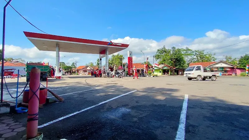 Pertamina SPBU 44.532.19 Slarang: Fueling Cilacap's Daily Journey